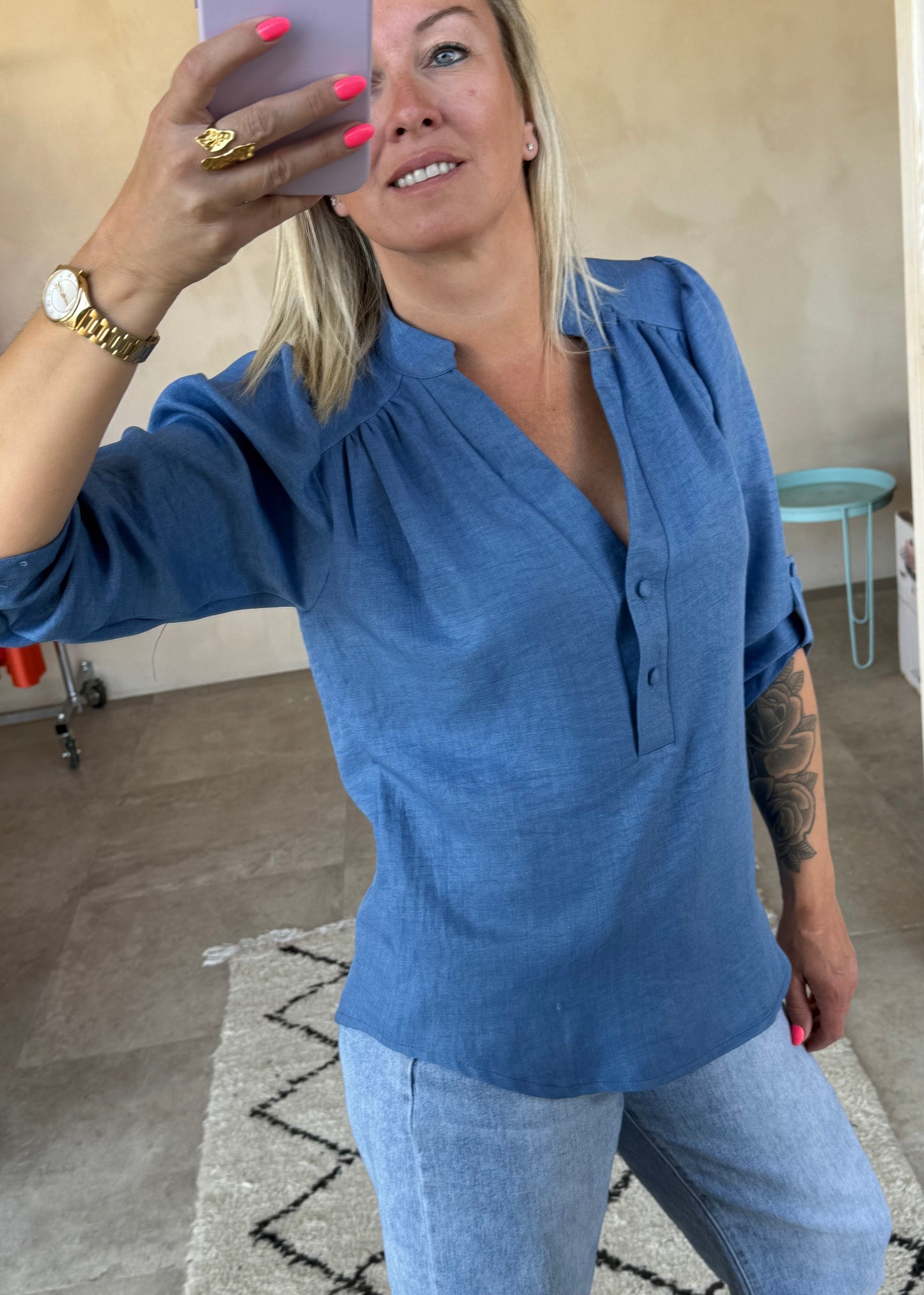 BLAUW BLOUSJE