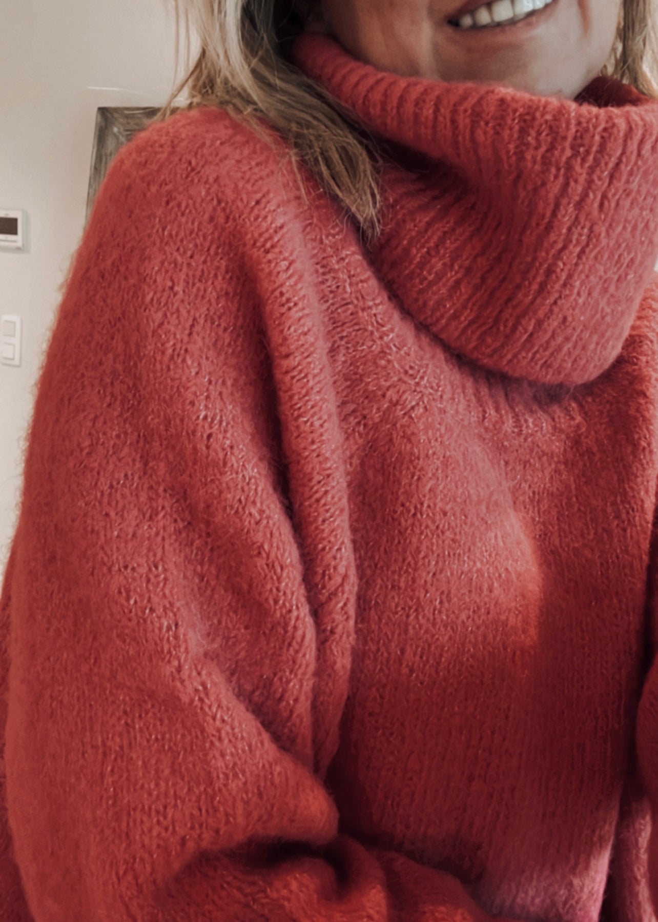 Nox Fushia sweater