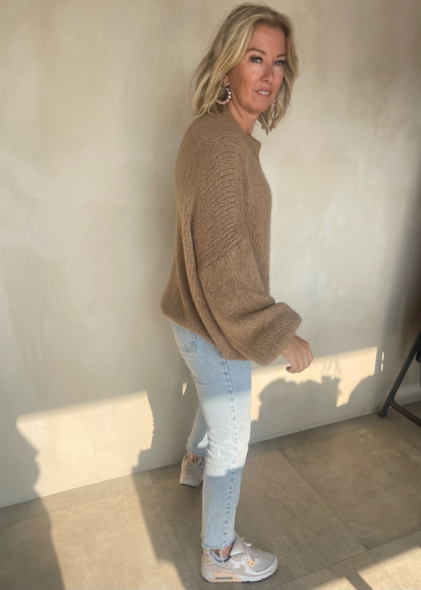 Lola Must-Have Cozy Pull Camel