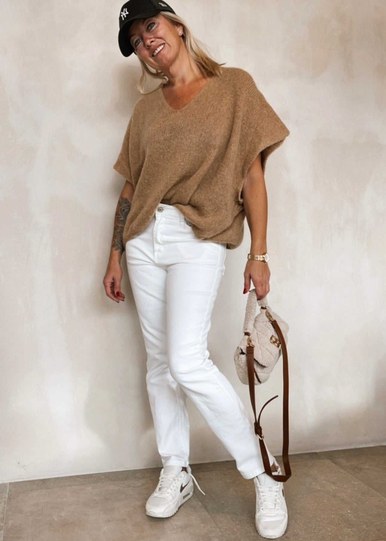 victoria Knit Camel
