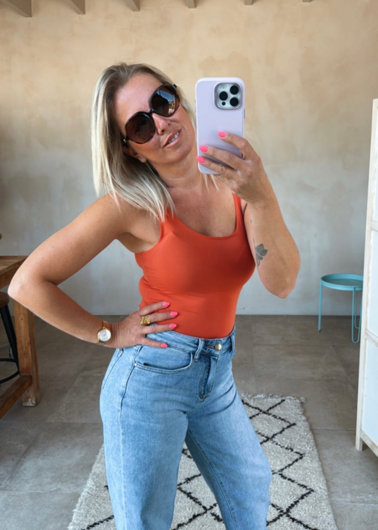 ORANGE BODY