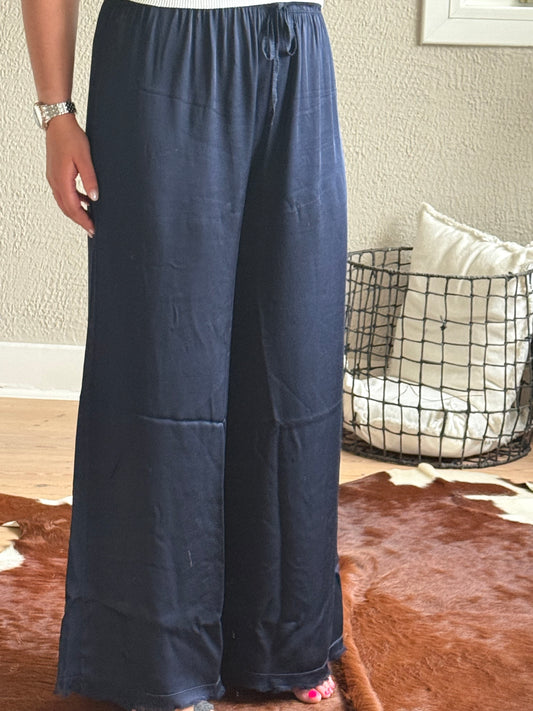 Blauw satijnen broek met rekker