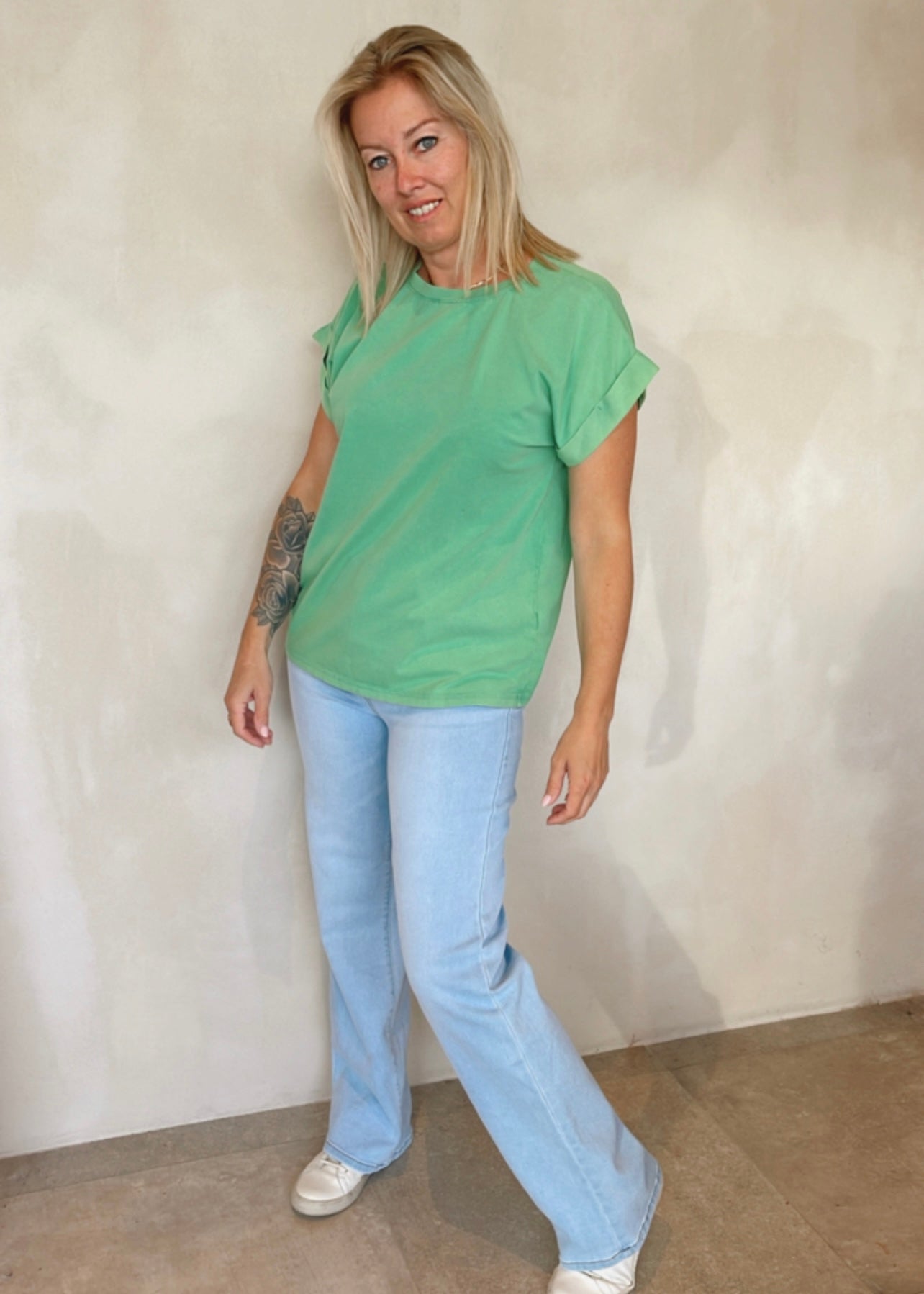 GREEN T-SHIRT