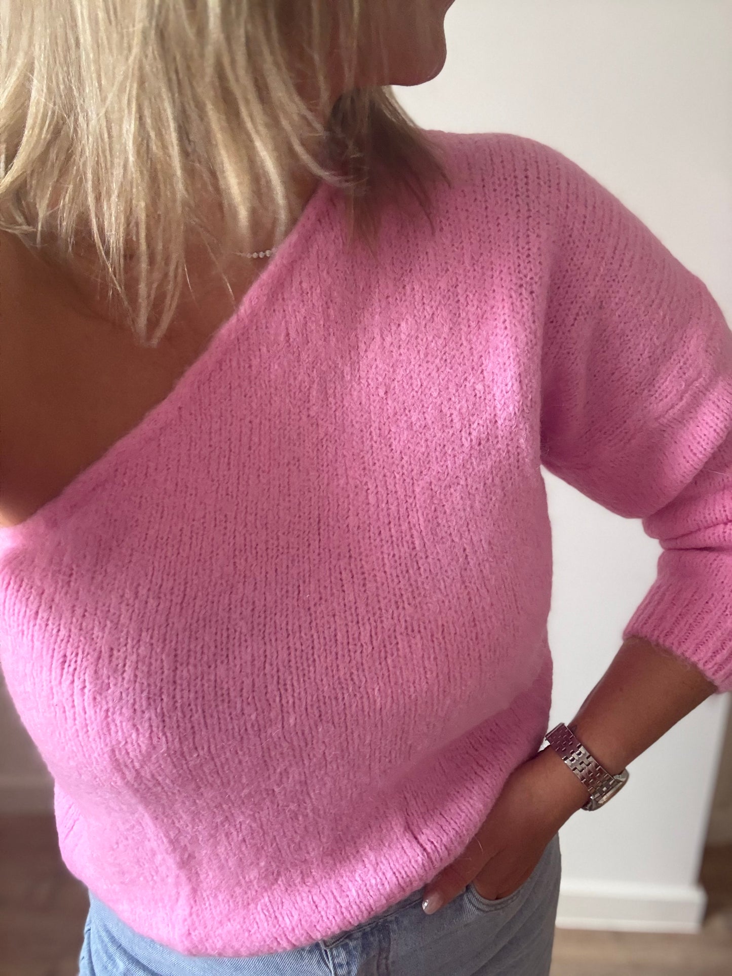 Off shoulder knit sweater TU