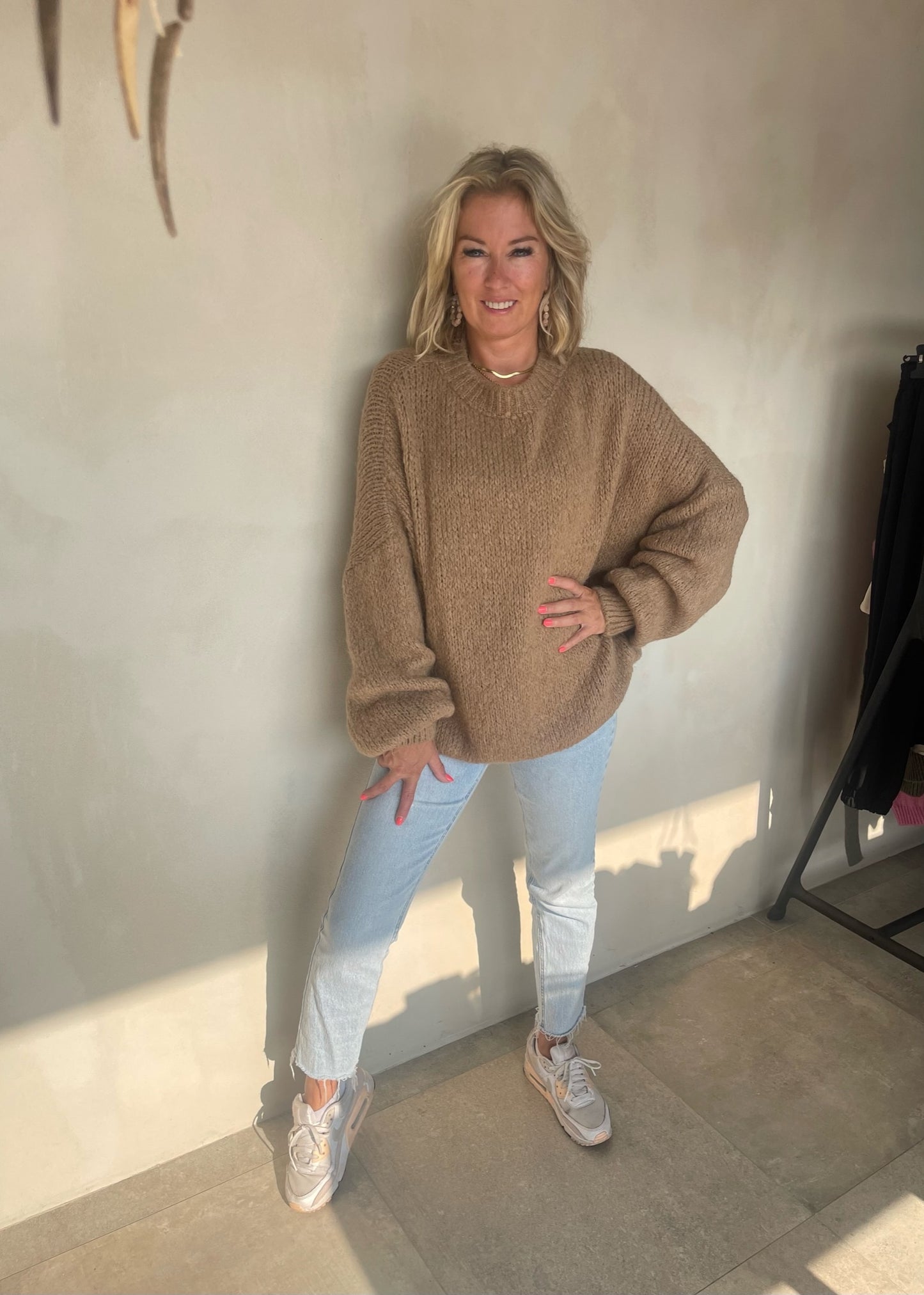 Lola Must-Have Cozy Pull Camel