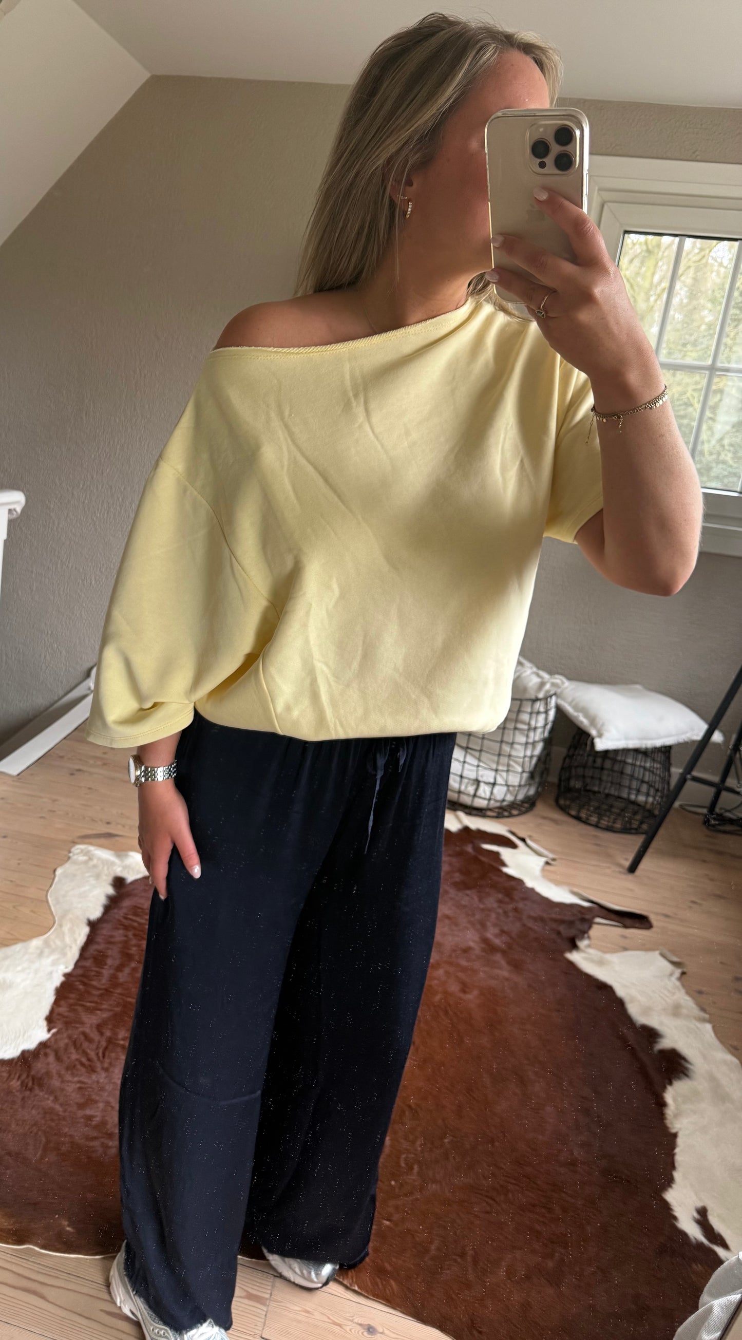Relaxed off shoulder sweater TU
