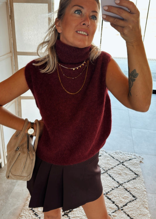 Vivi pull burgundy