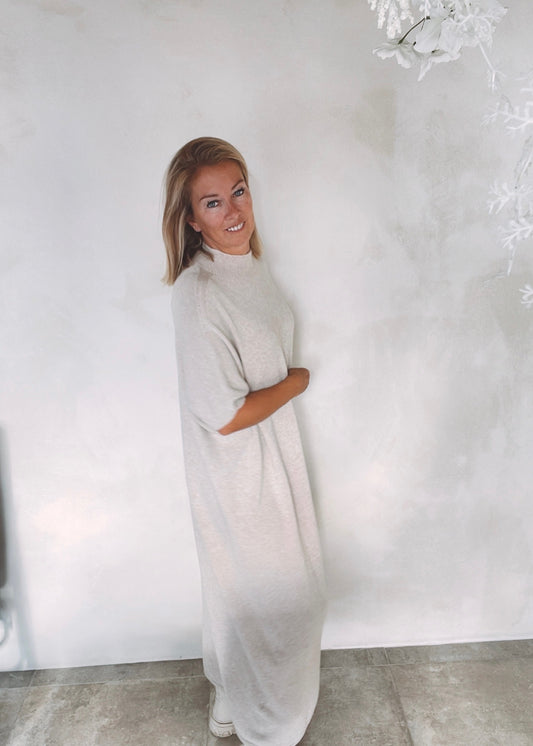 Mira Cozy Oversize Dress Beige