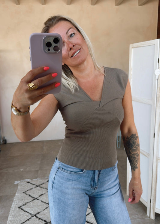 GREEN TOP