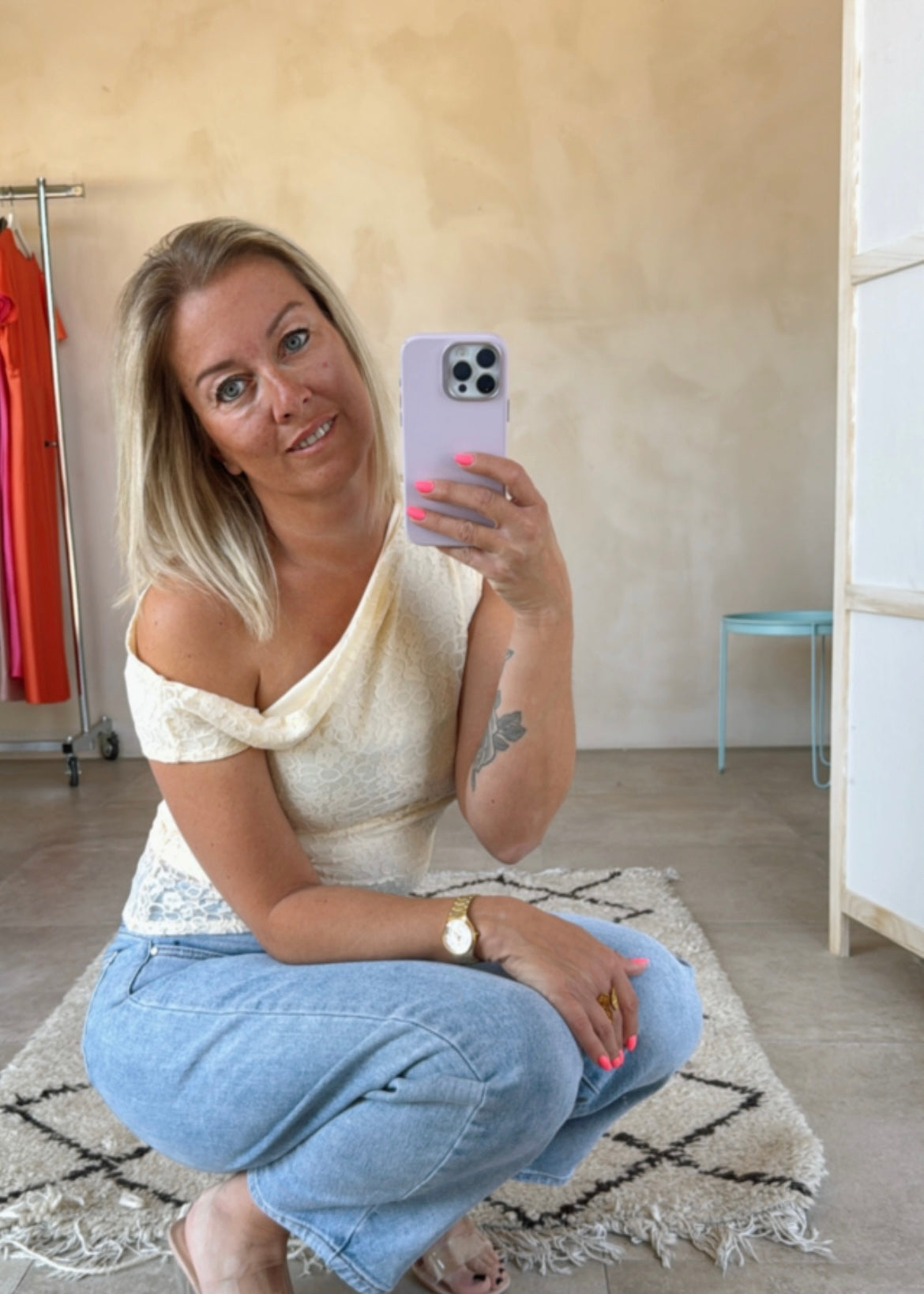 OFF SHOULDER TOP CREME
