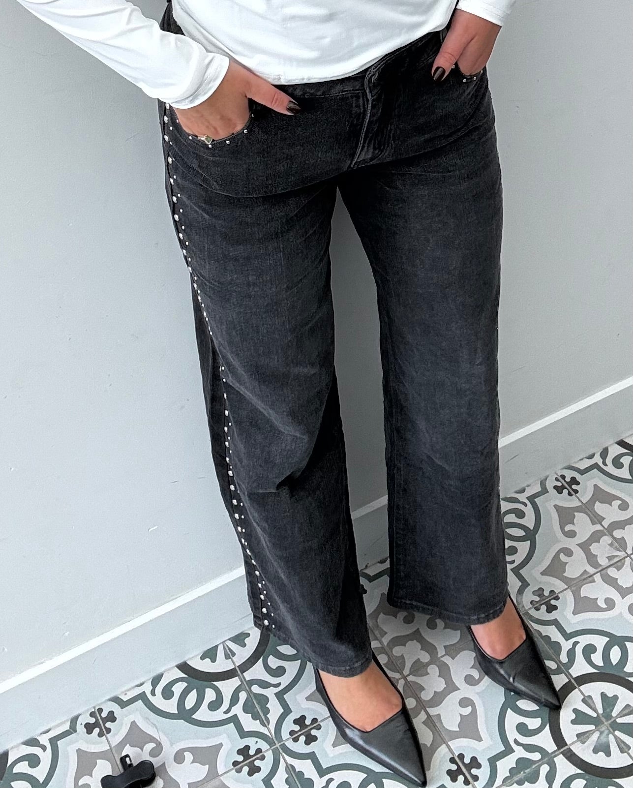 Stud straight jeans