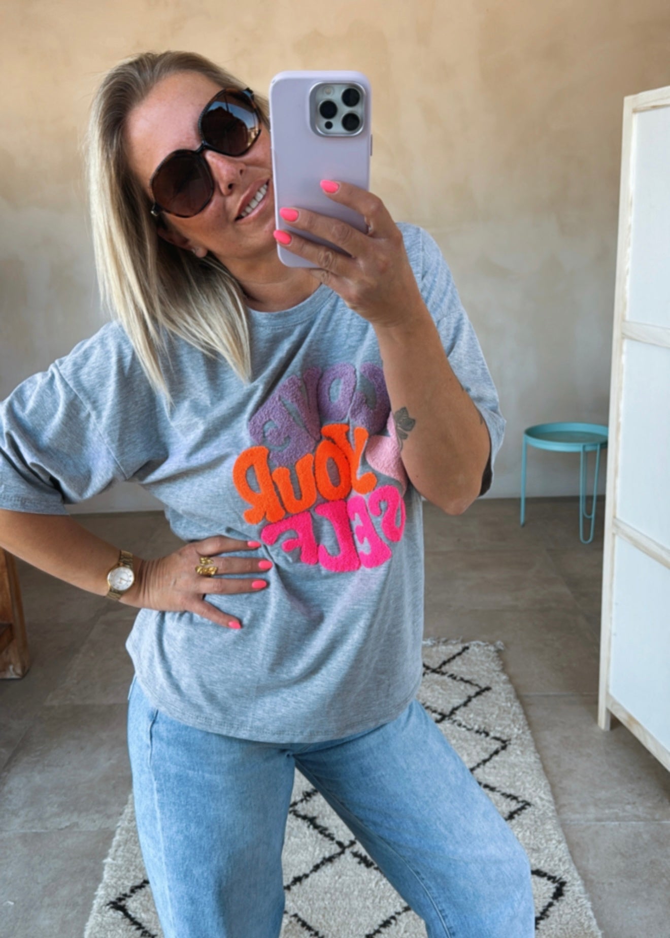 T-SHIRT GREY LOVE