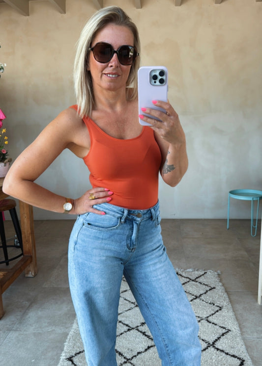 ORANGE BODY