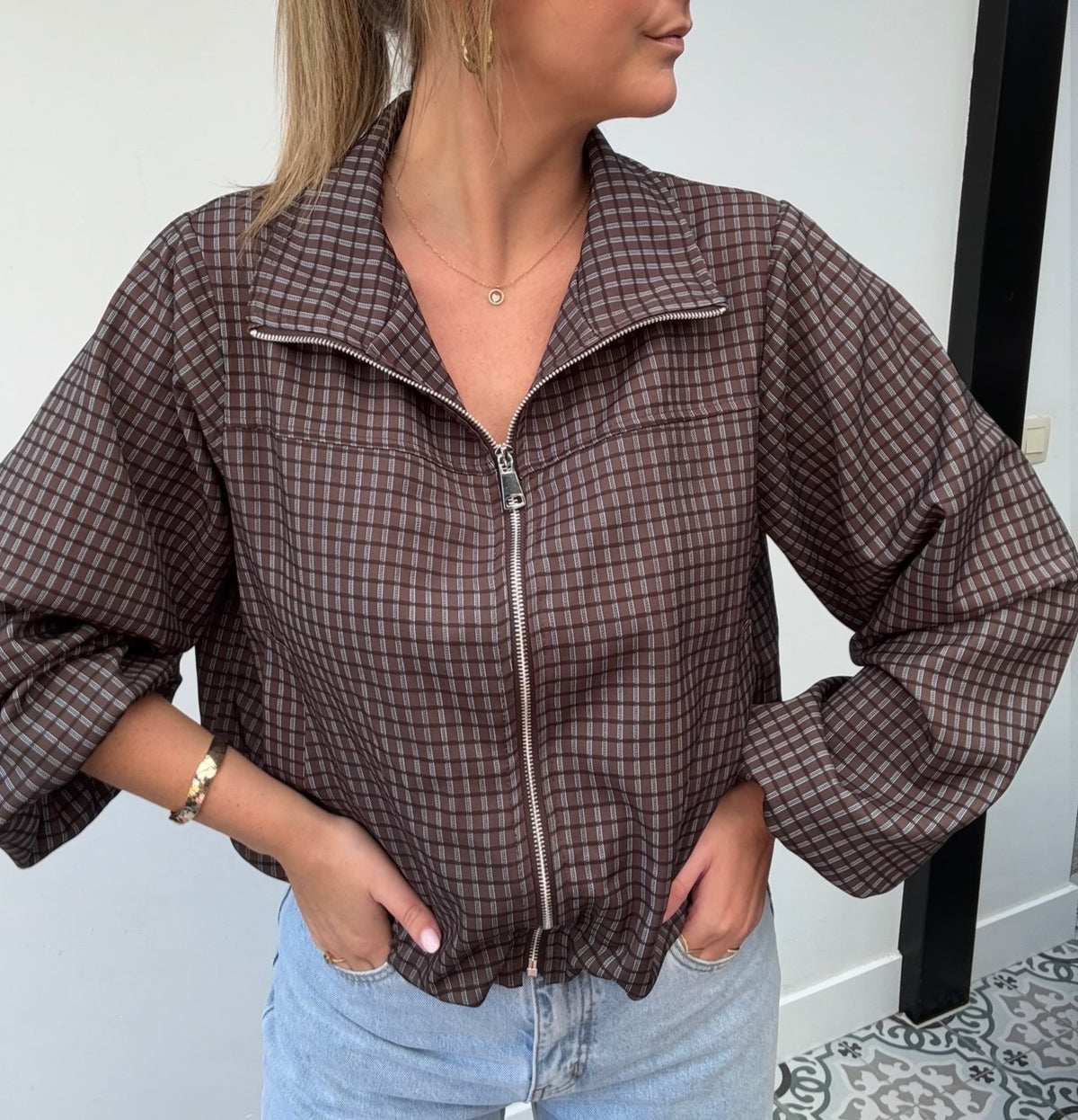 Geruite bomber – bruin TU