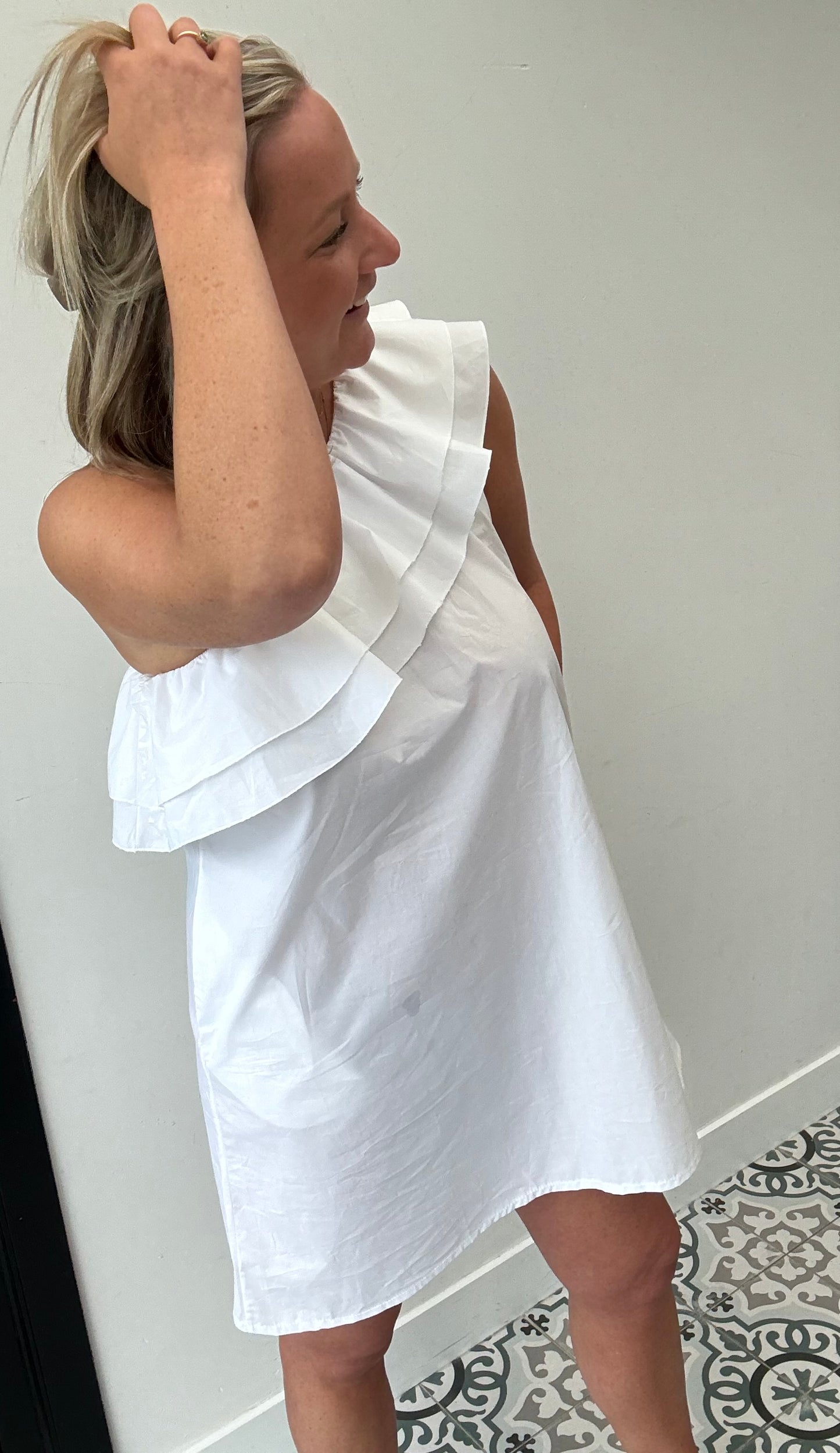 One shoulder jurk wit TU