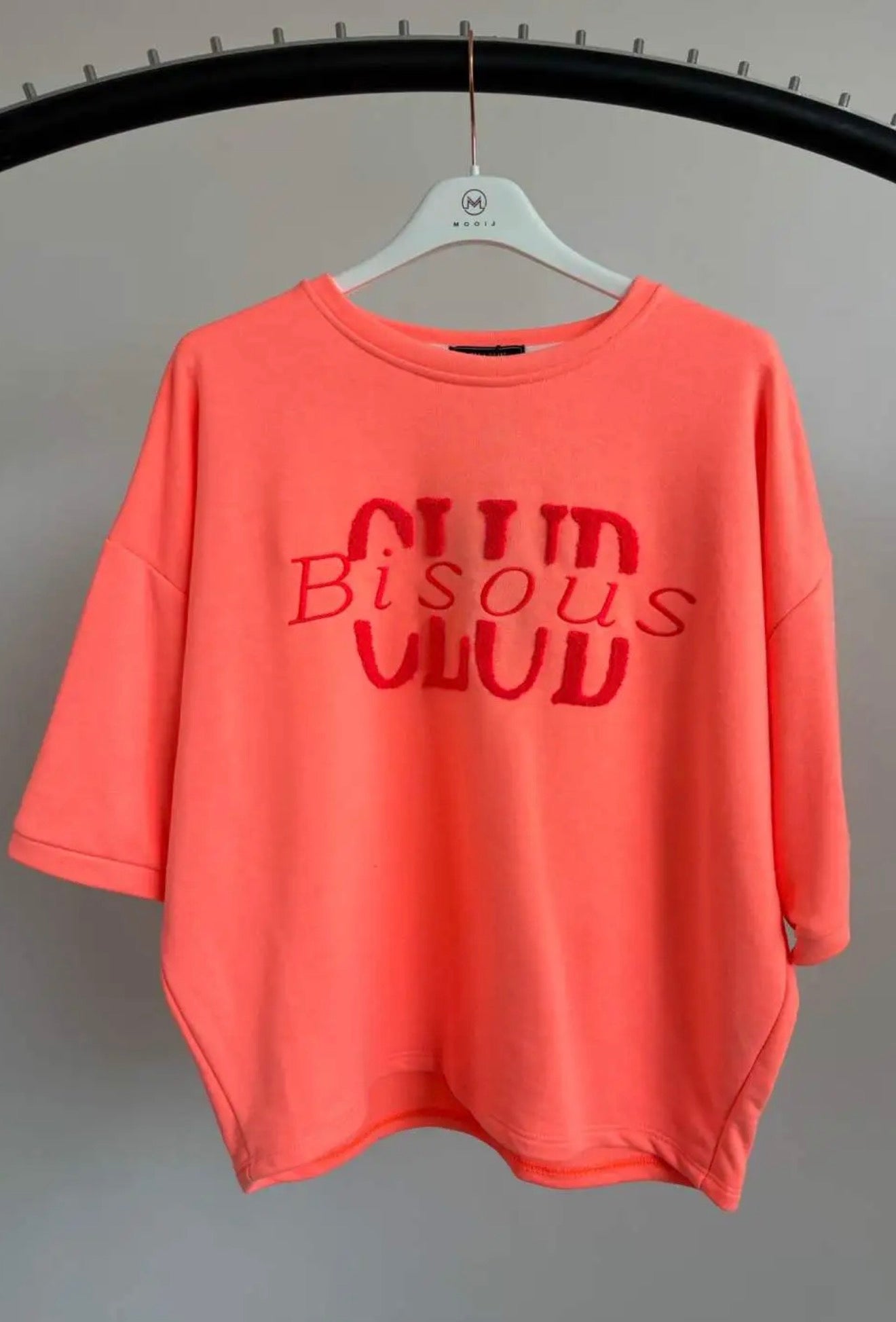 Coral oversized sweater – “Bisous” TU