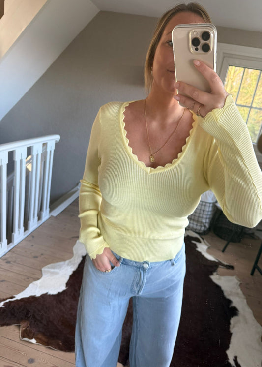 Basic geel t-shirt lange mouw