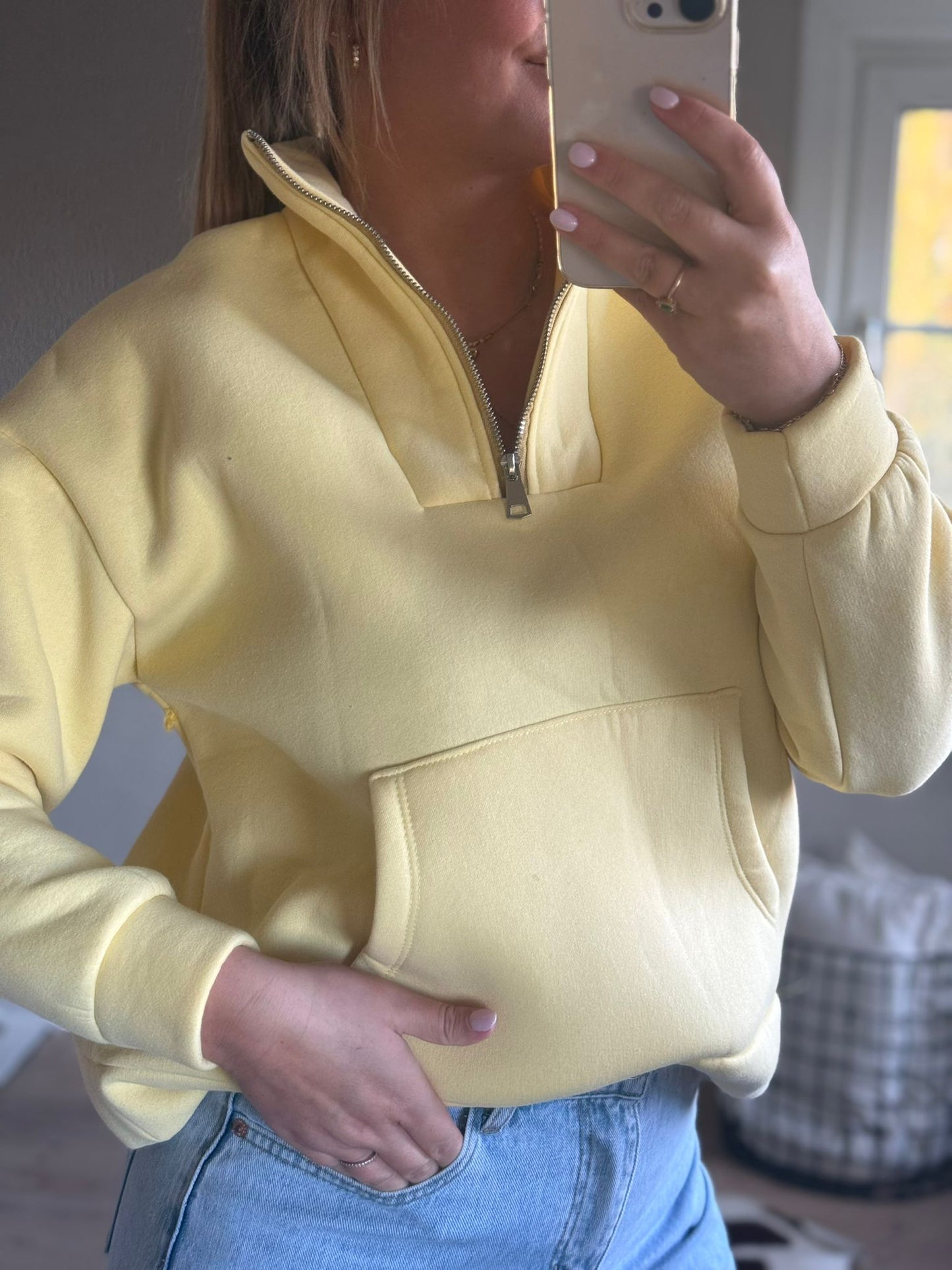 Laatste stuk 🔥 Gele sweater met rits