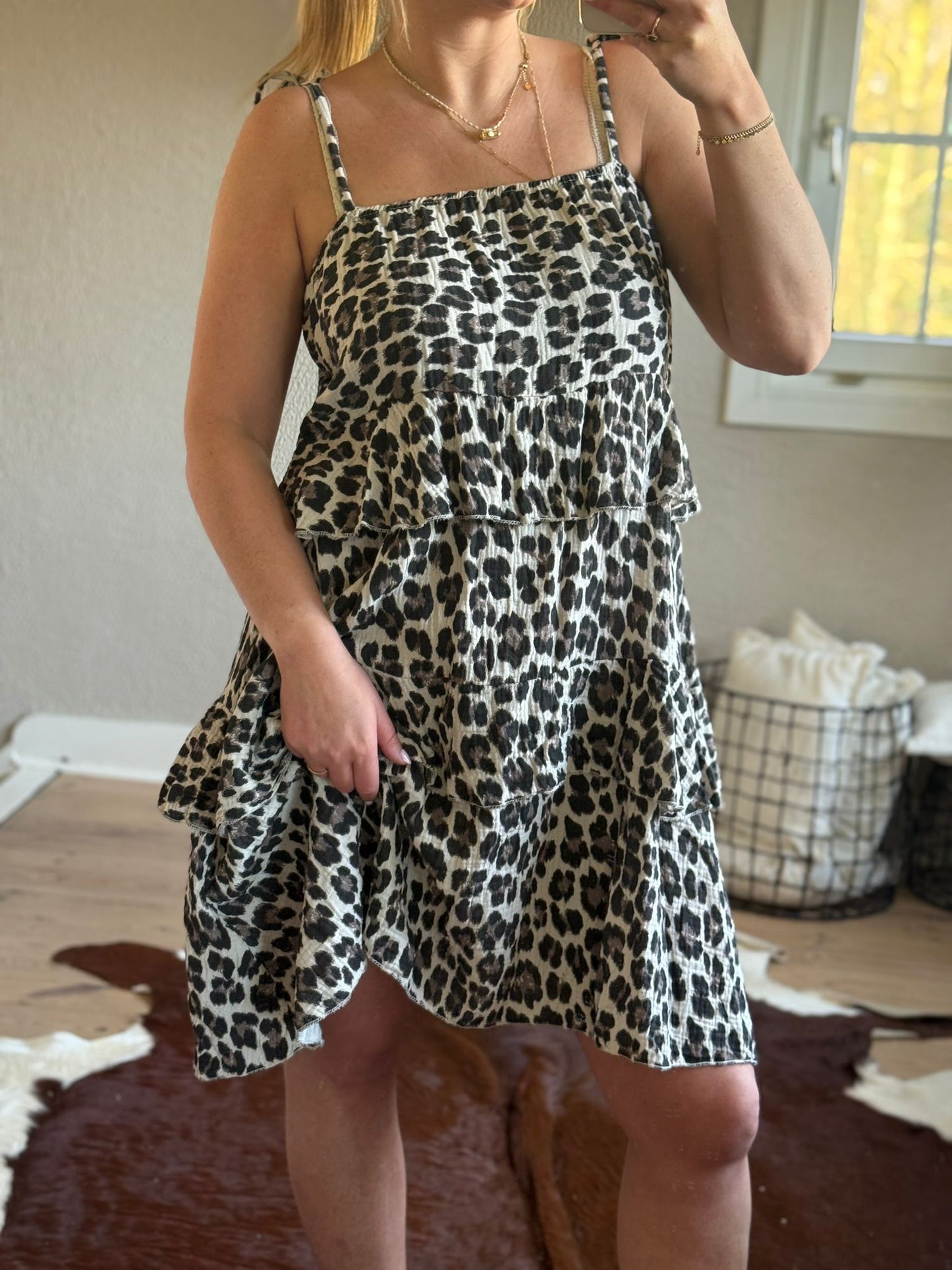 Leopard Tetra Dress – Beige