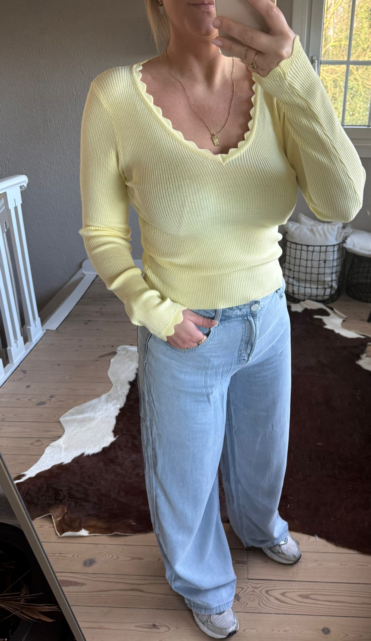 Basic geel t-shirt lange mouw