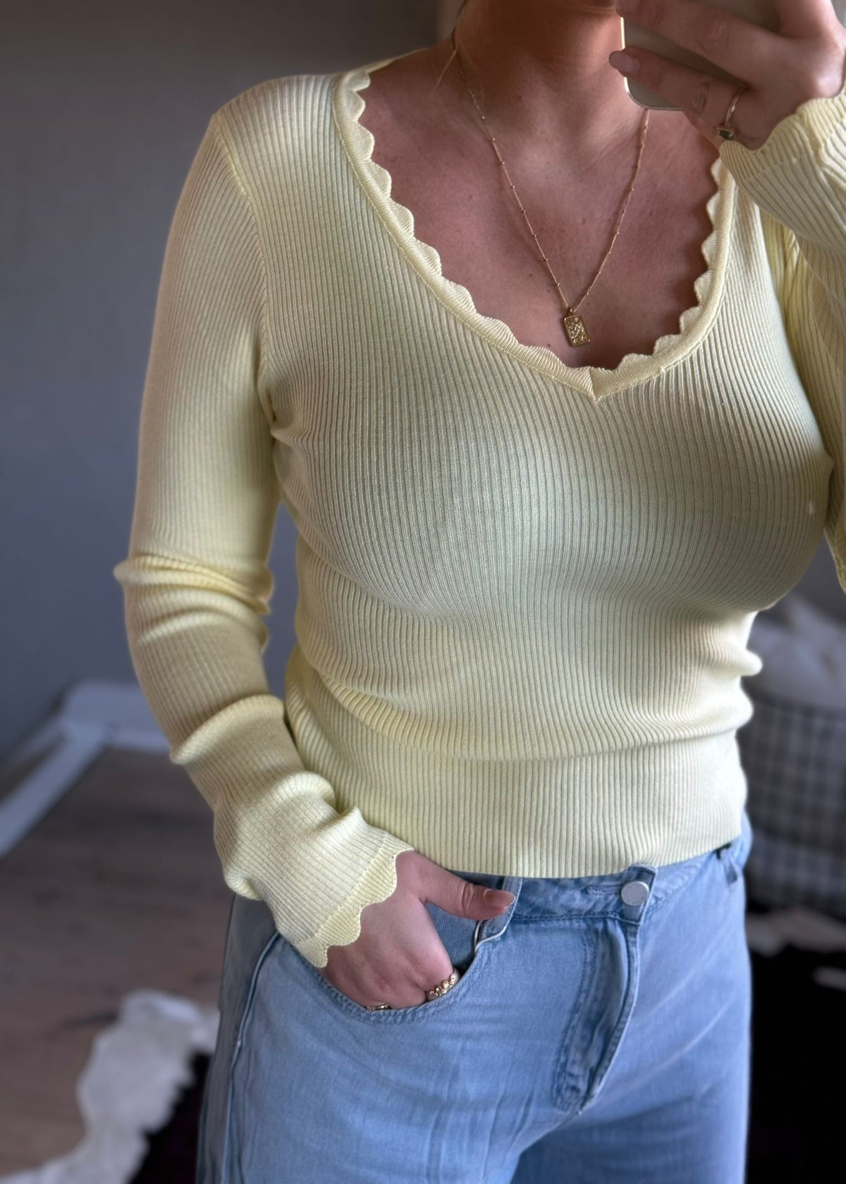 Basic geel t-shirt lange mouw