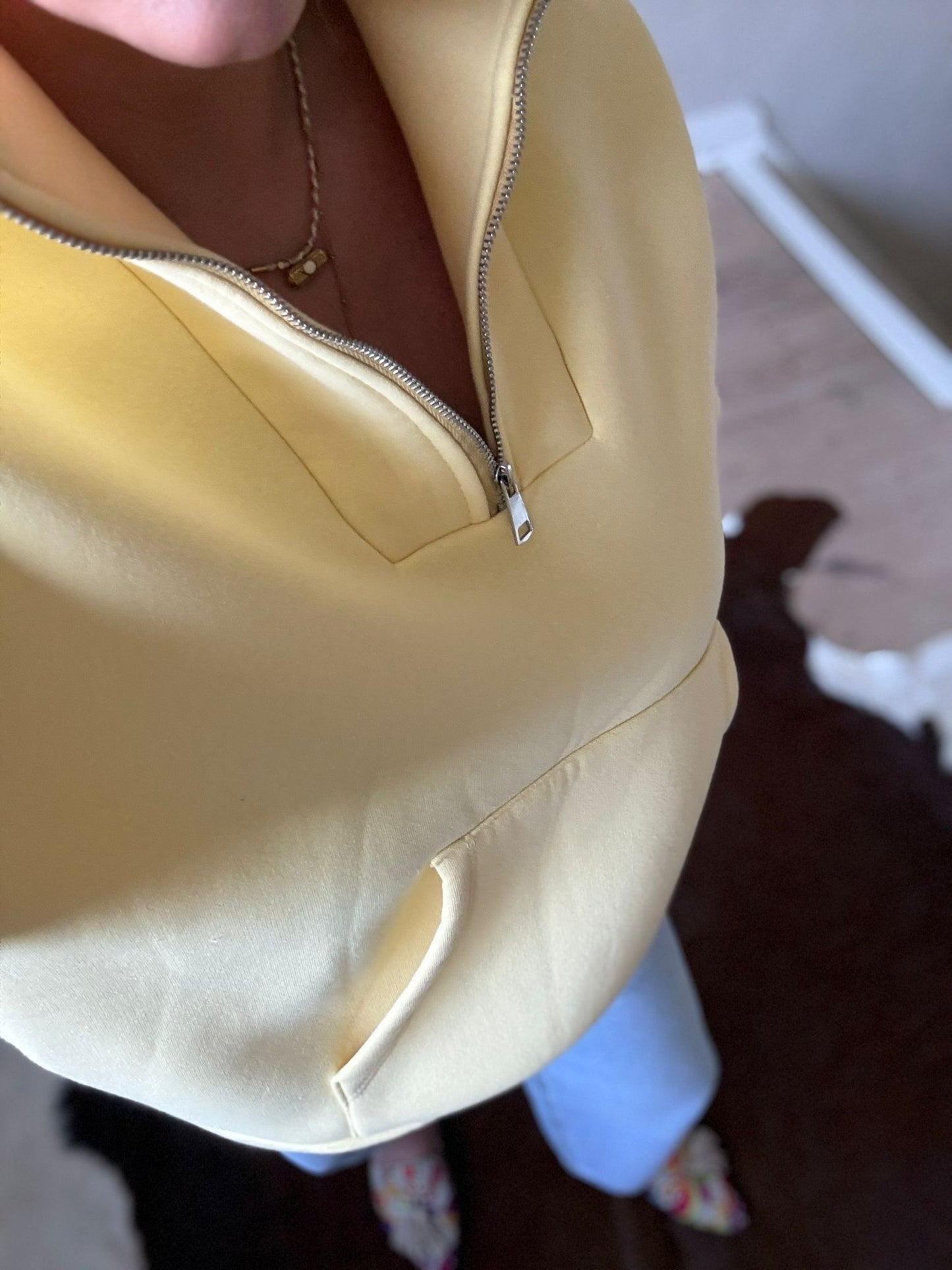 Laatste stuk 🔥 Gele sweater met rits