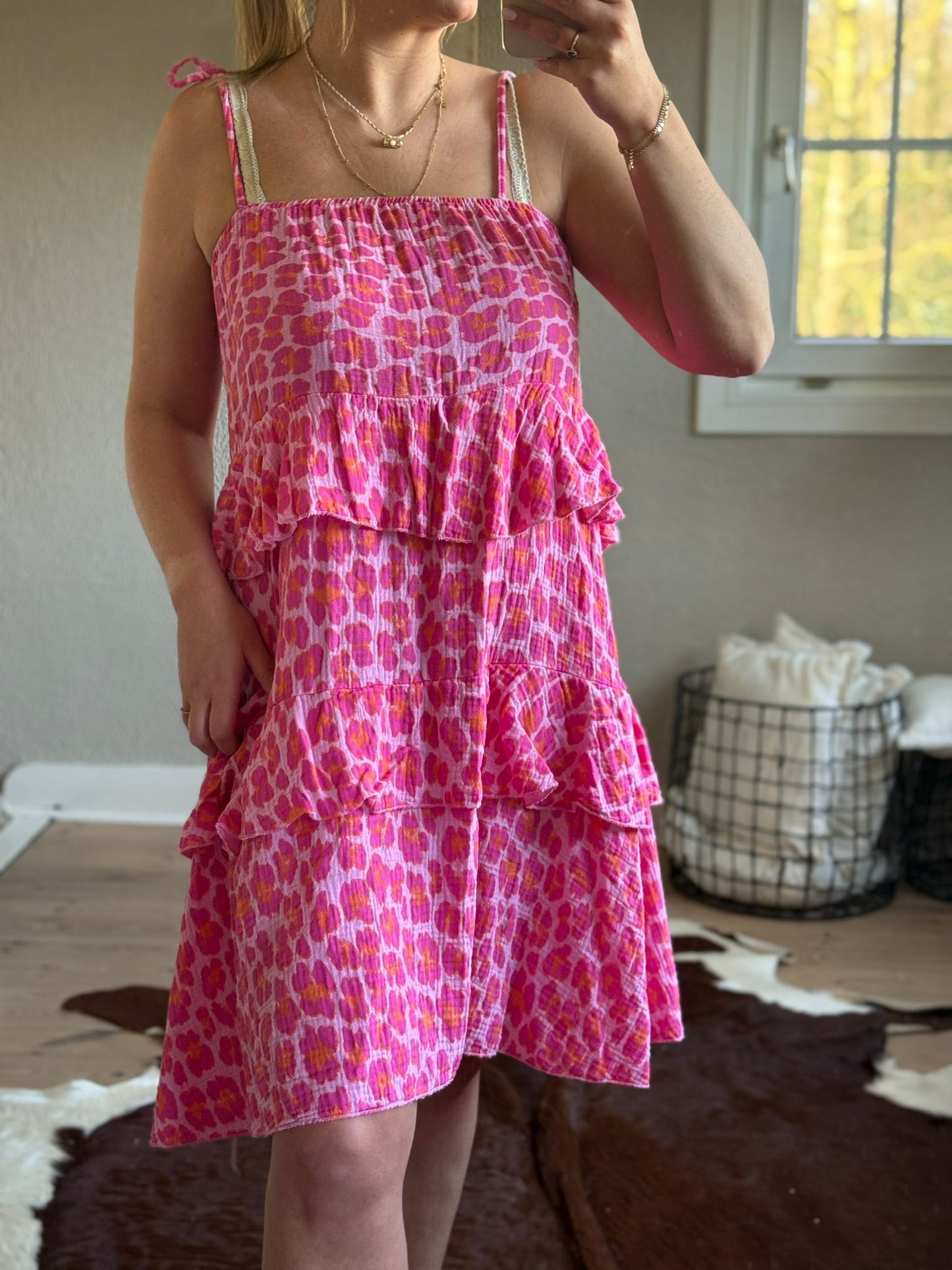 Leopard Tetra Dress – Pink