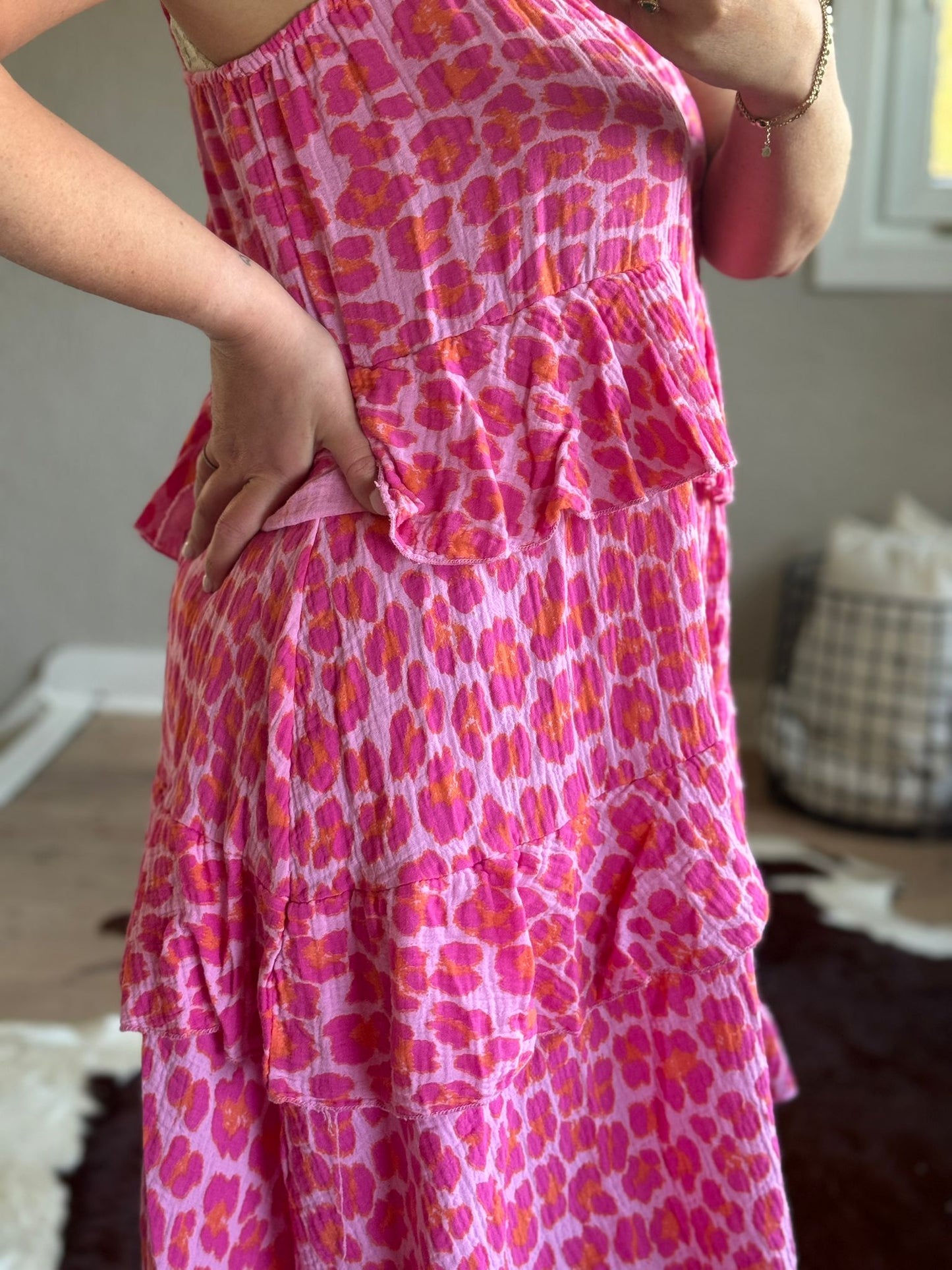 Leopard Tetra Dress – Pink