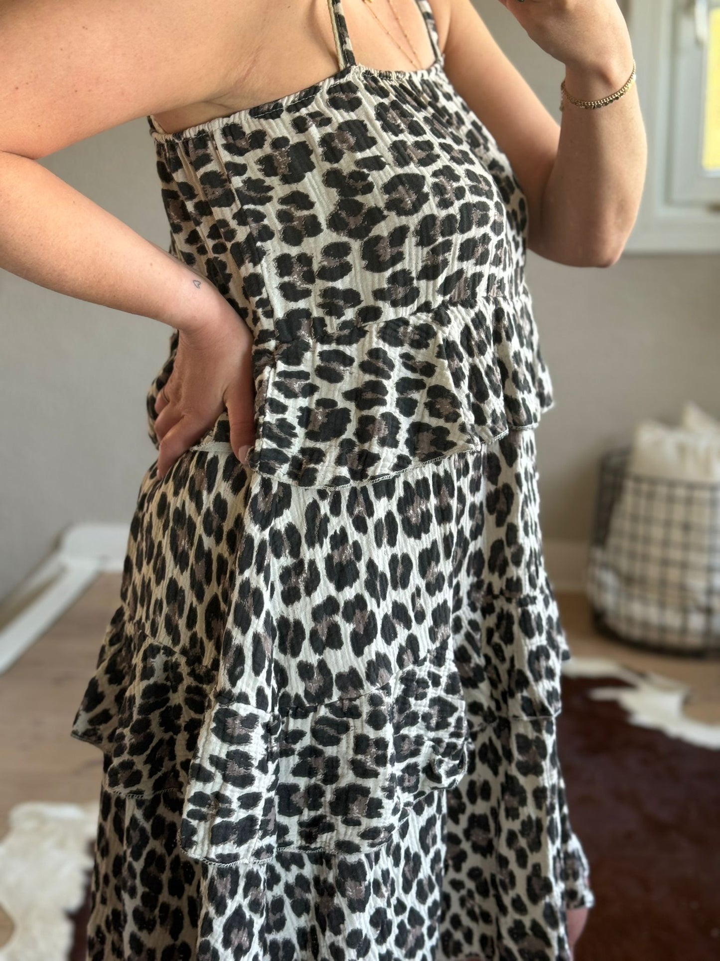 Leopard Tetra Dress – Beige